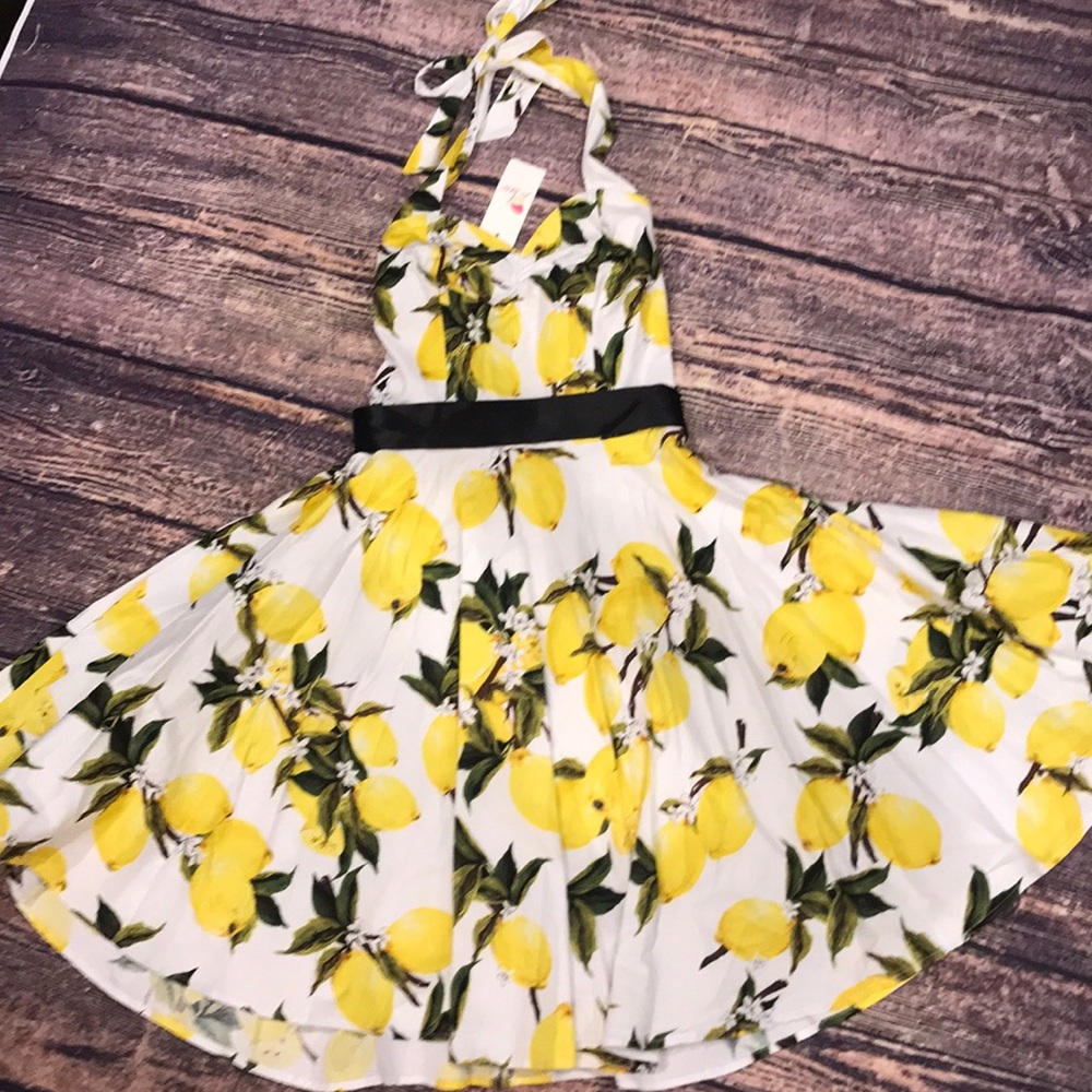 NWT.. Beautiful Lemon Halter top Sundress